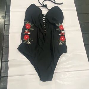 Hollister One Piece Swimsuit size Medium Black Embroidered Flowers Hawaiian